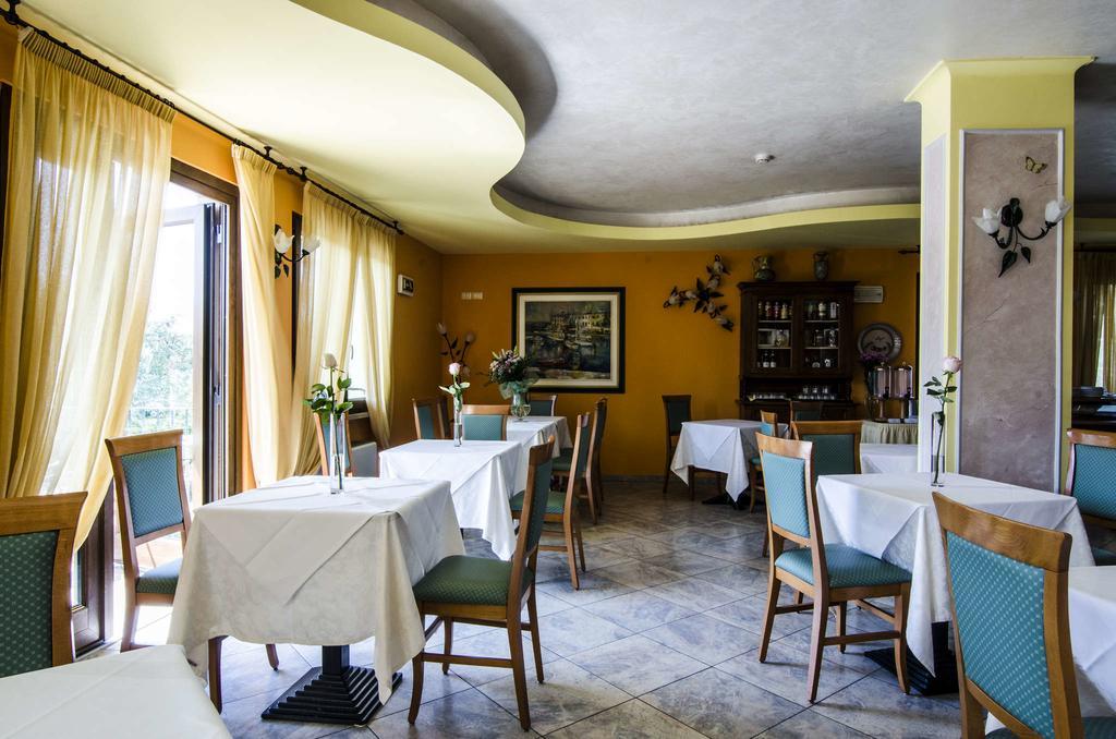 Hotel Smeraldo 라찌제 외부 사진